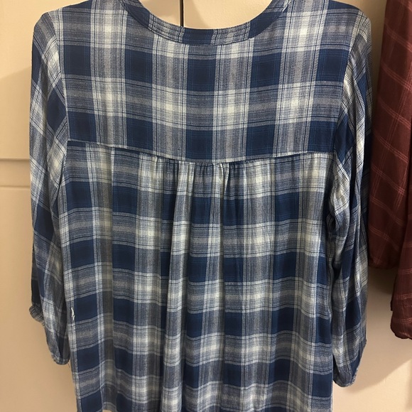 2 blouses —Wrangler Blue and Brown 3/4 Sleeve Blouse with Mandarin Collar - Picture 7 of 7